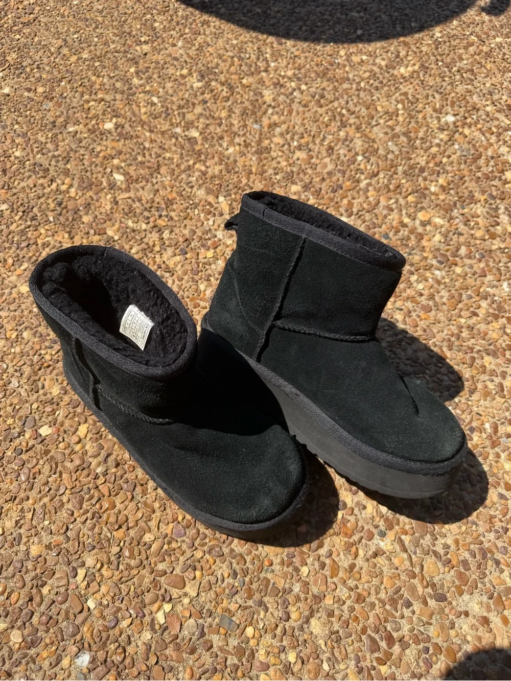 UGG Classic Mini Platform Boot Black Ankle Bootie Girl’s Size 3